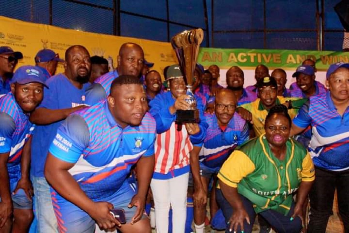 MEC Nakedi Kekana celebrated with the champions of the 2024 Softball National Provincial Championships (NPC) after defeating Gauteng in the finals at Polokwane Cricket Club..